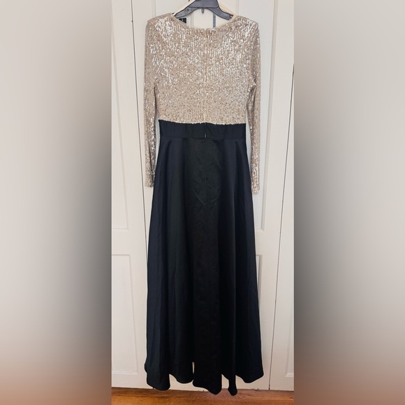 XSCAPE DIXIE V-NECK LONG SLEEVE SEQUIN TOP WAISTBAND WITH BOW GOWN - Picture 7 of 7